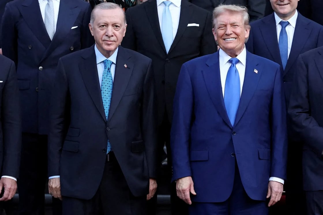 Turkey's President Tayyip Erdoğan and U.S. President Donald Trump pose for a picture on the sidelines of a NATO Summit, at Huis ten Bosch Palace in The Hague, Netherlands June 24, 2025. (REUTERS/Christian Hartmann/Pool/File Photo