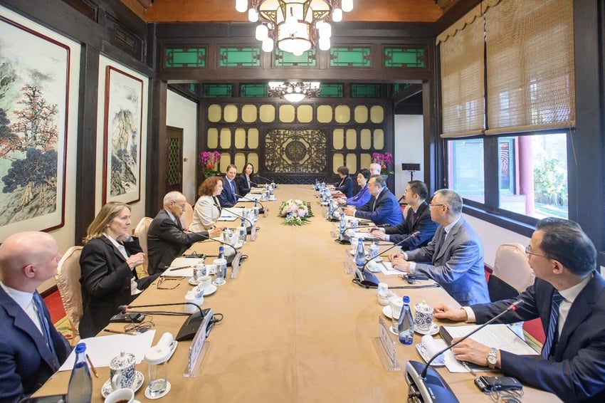 Brookings delegation meets with international department minister Liu Jianchao