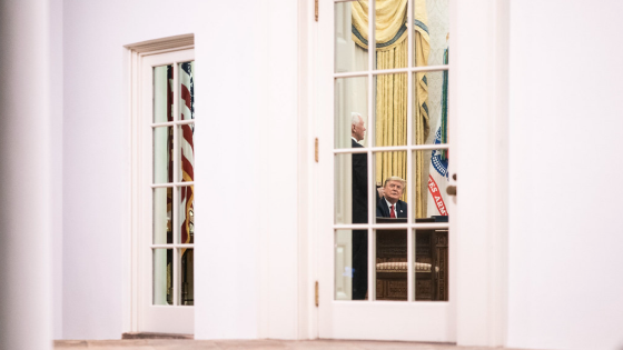 Former President Trump speaks with former Vice President Mike Pence in the Oval Office