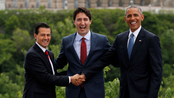 Pena Nieto, Justin Trudeau, and Barack Obama pose for photo at the North American Leaders Summit