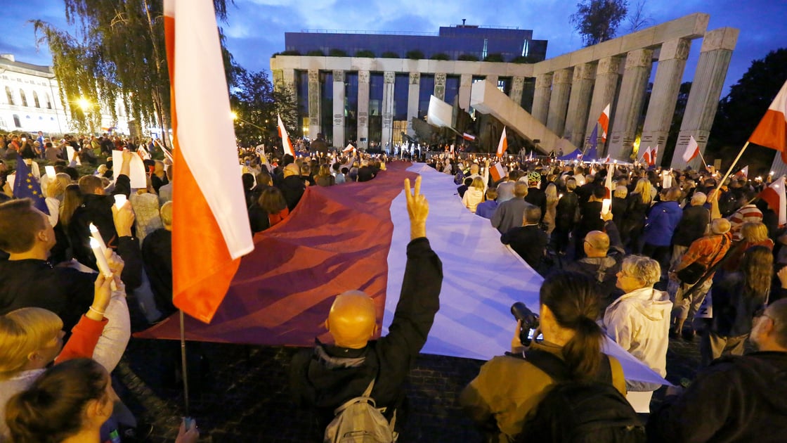 Poland court protest