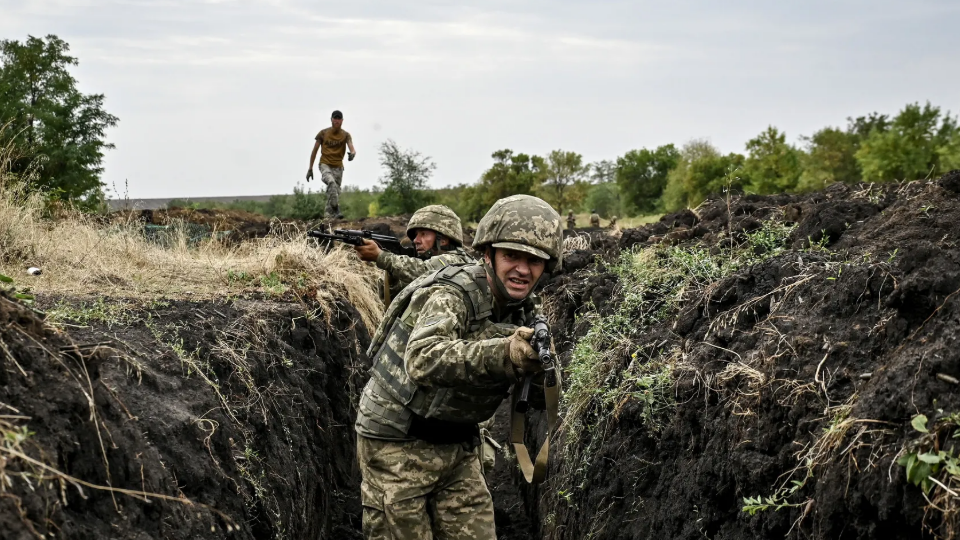 Servicemen of the 65th Separate Mechanized Brigade of the Armed Forces of Ukraine undergo combat cohesion in Ukraine