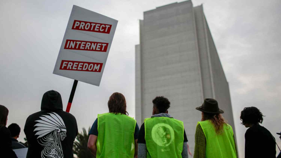 Supporters of Net Neutrality protest the FCCs then-recent decision to repeal the program in Los Angeles, California, November 28, 2017.