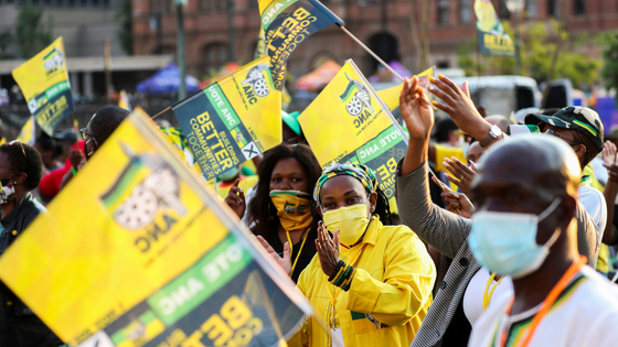 Supporters of the African National Congress (ANC) sing slogans ahead of the launch of an election manifesto