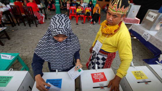 Voter in Indonesia.